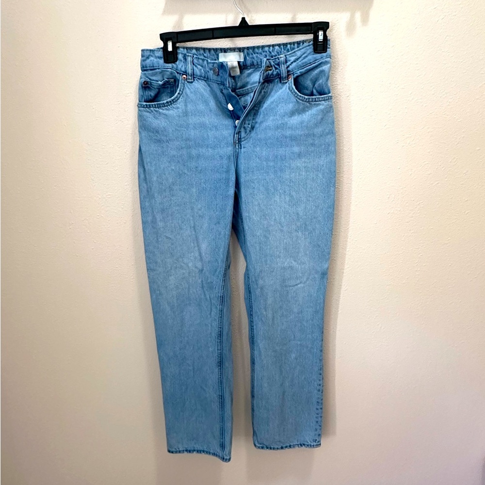 H&M straight leg size 6 women’s jeans